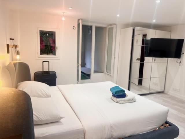 Rent A Room - Residence Caire, Montorgueil Paryż Zewnętrze zdjęcie